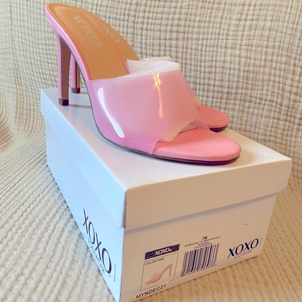 XOXO pink high heels in box Barbie Girly Elle Woods Style